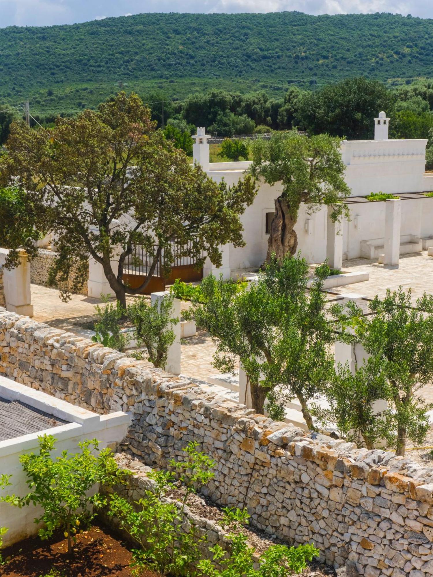Masseria Le Carrube Ostuni Exterior photo